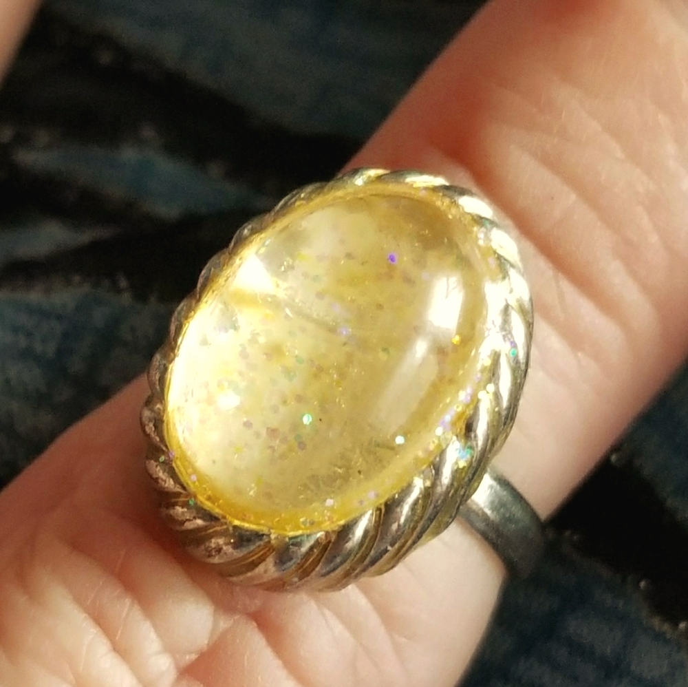 Vintage ring -  imitation opal look Ring adjustable yellow